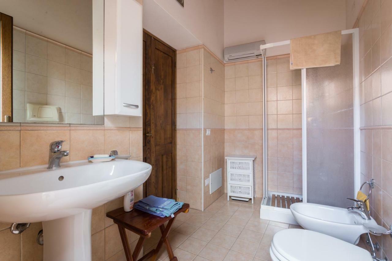 Casa Di Giulietta Villa Cabras Bagian luar foto